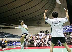 昨年のYONEX OPEN JAPAN 2006 では、坂本・池田組が男子ダブルス日本勢で16年ぶりベスト4の快挙を果たした